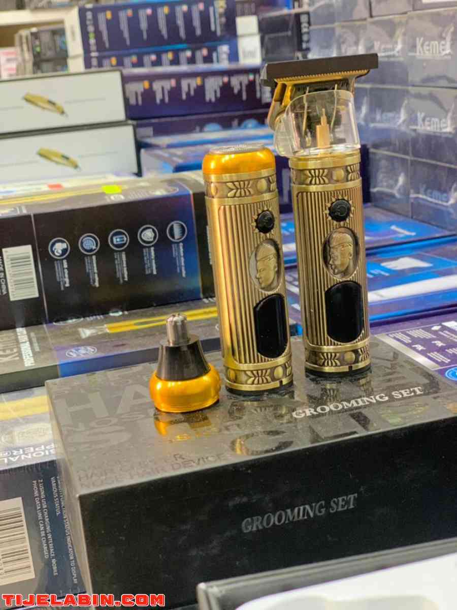 Ensemble  de rasoir électrique pour hommes, tondeuse pour barbe et nez, chargeur USB, avec écran LCD - Soins et Beauté - صورة 12