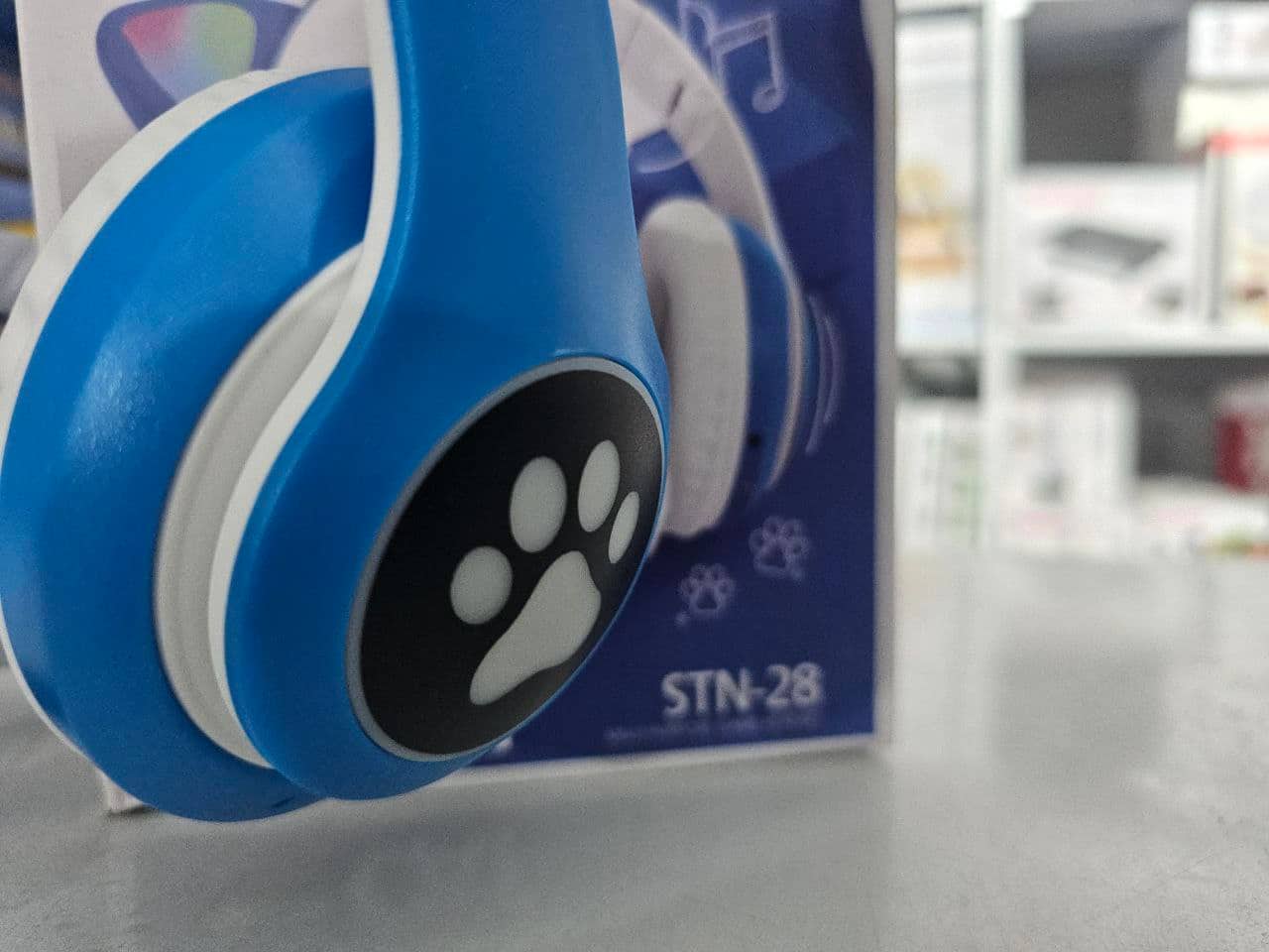 Casque stéréo Bluetooth sans fil oreilles de chat électroluminescents avec support carte TF - Électronique - صورة 8