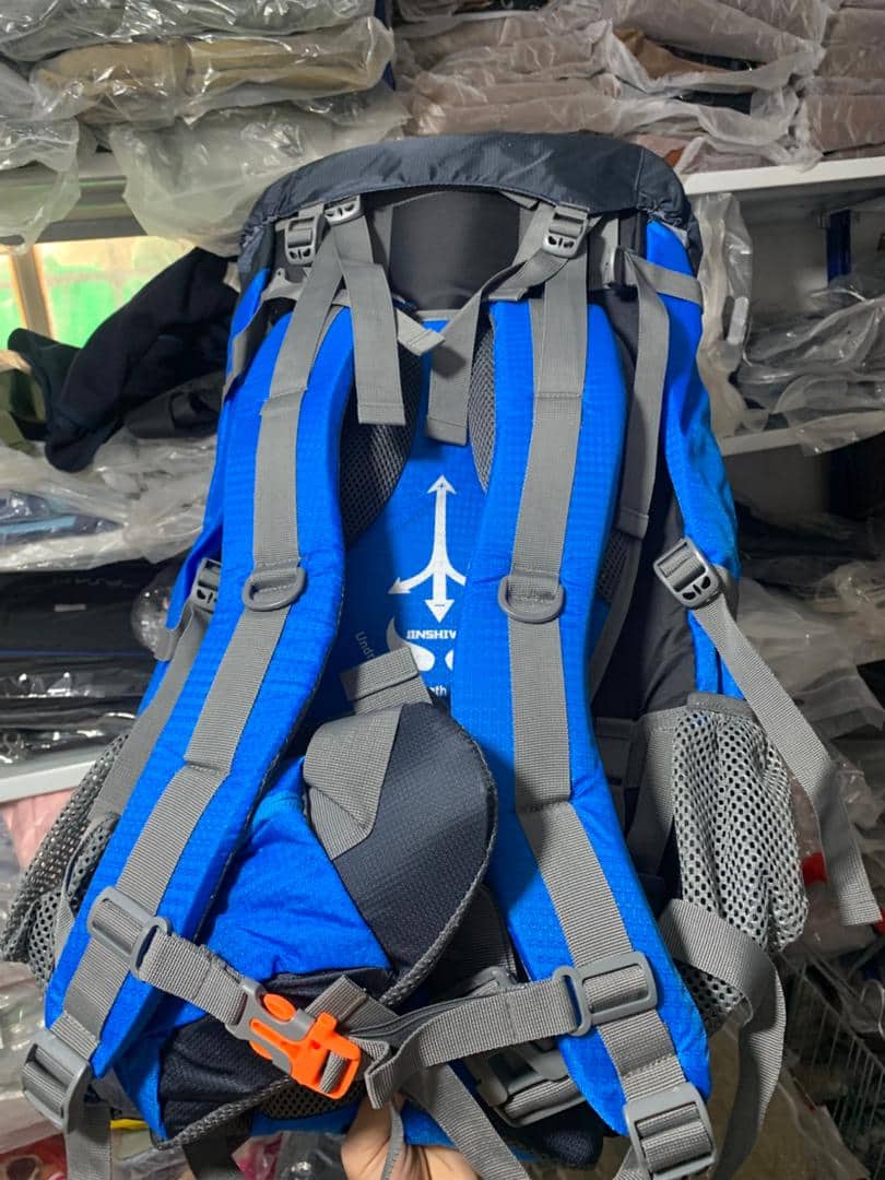 Sac à dos randonnée professionnel 80 L étanche, système de soutien dorsal léger - Camping et Randonnée - صورة 10