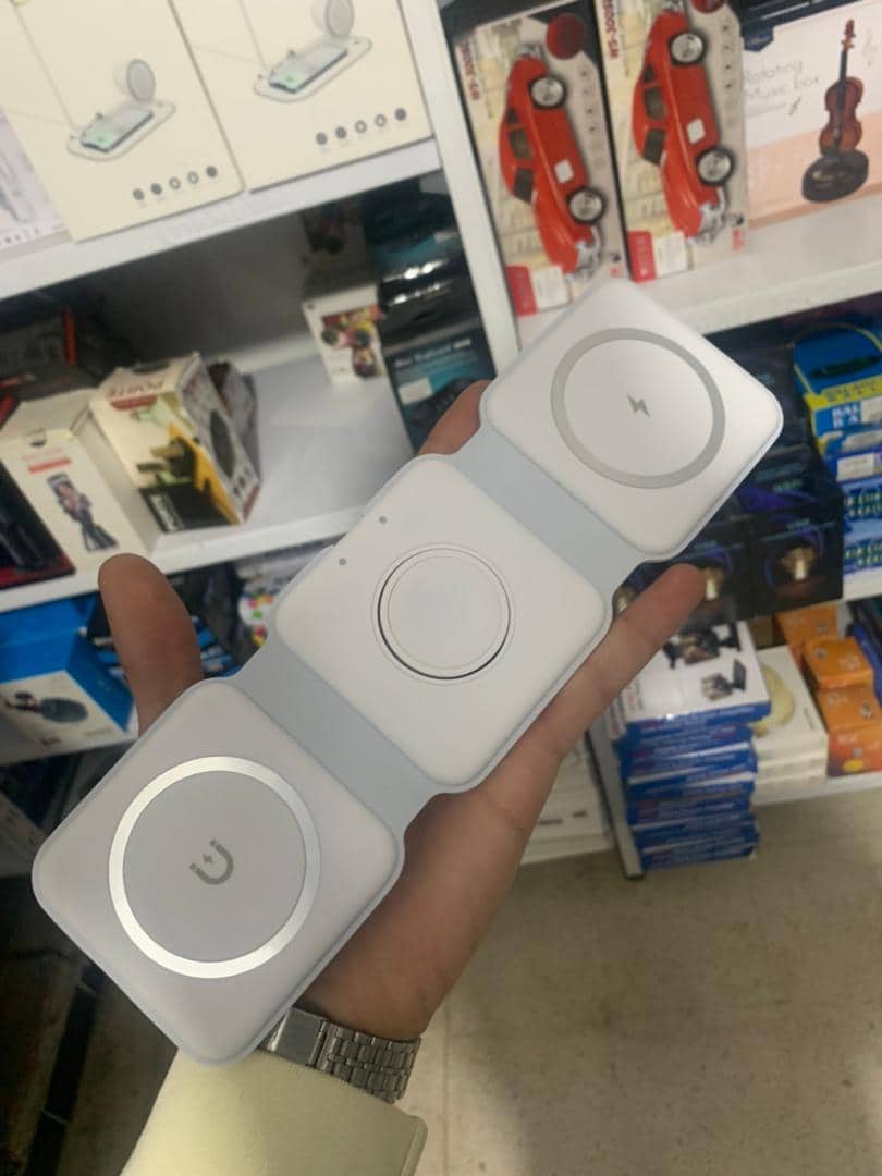 Chargeur magnétique sans Fil 65W 3 en 1 Chargement Rapide - Électronique - صورة 9