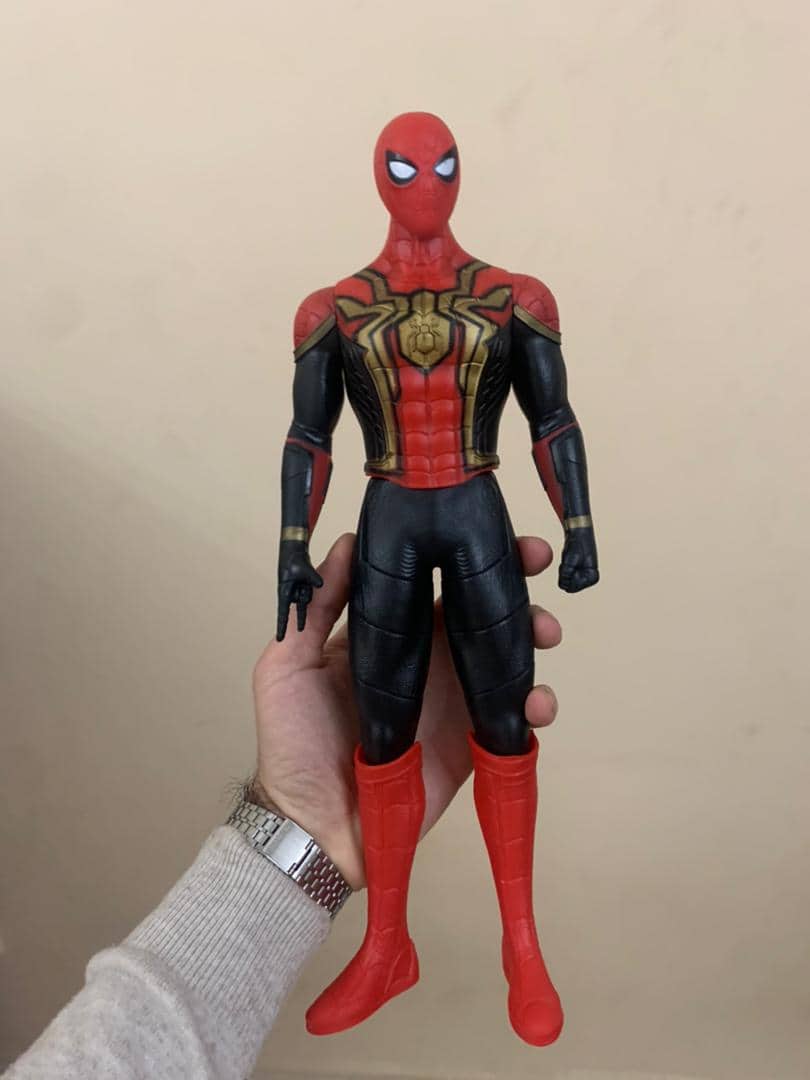Figurine Géante Spider-Man 30 cm en PVC Le Super-Héros Mythique à Collectionner - Jouet & Gaming - صورة 5