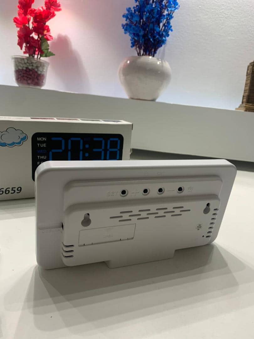 Horloge Murale et Table Numérique à Écran LED Multifunction – ساعة حائط و طاولة رقمية - Électronique - صورة 7