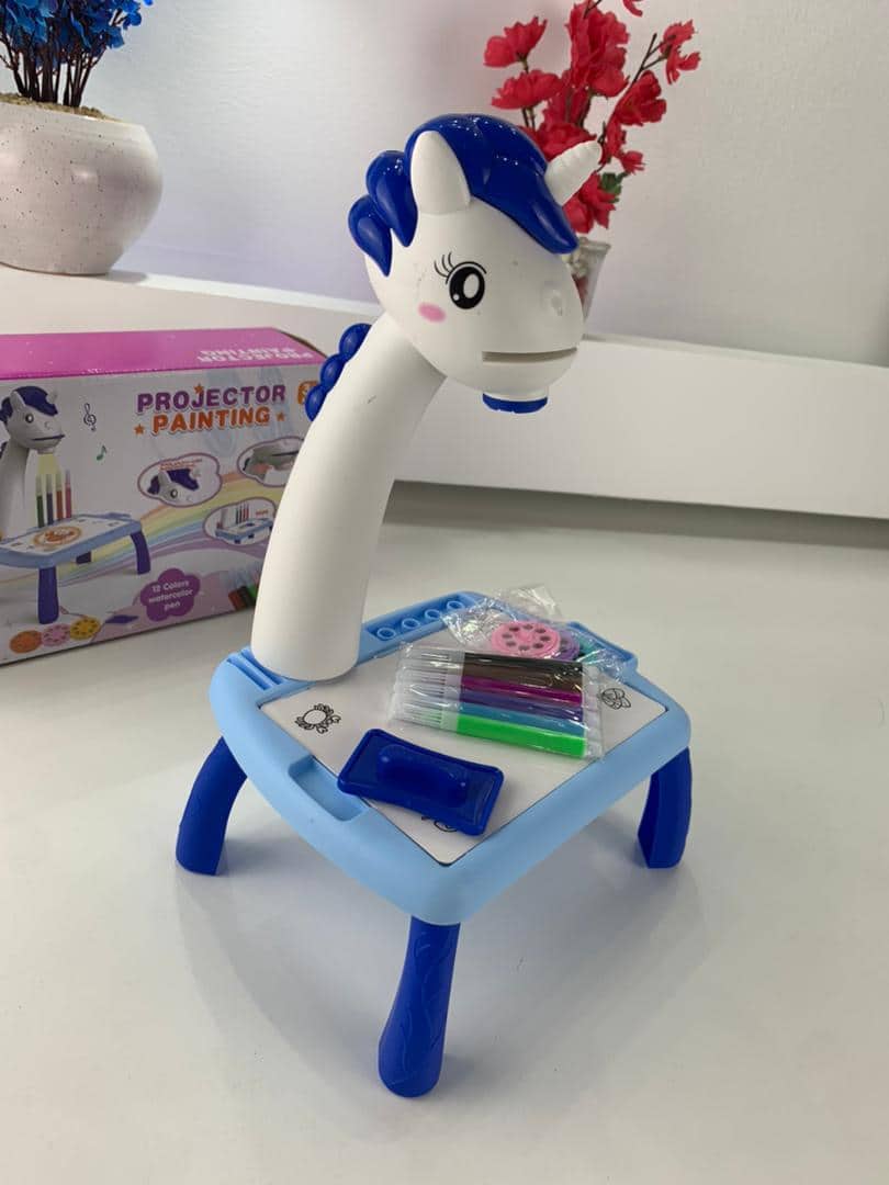 Jouet Projecteur de Dessin Aolieh, Table de Dessin Éducative pour Enfants avec Projecteur LED et Accessoires – لعبة جهاز عرض الرسم للأطفال - Jouet & Gaming - صورة 8
