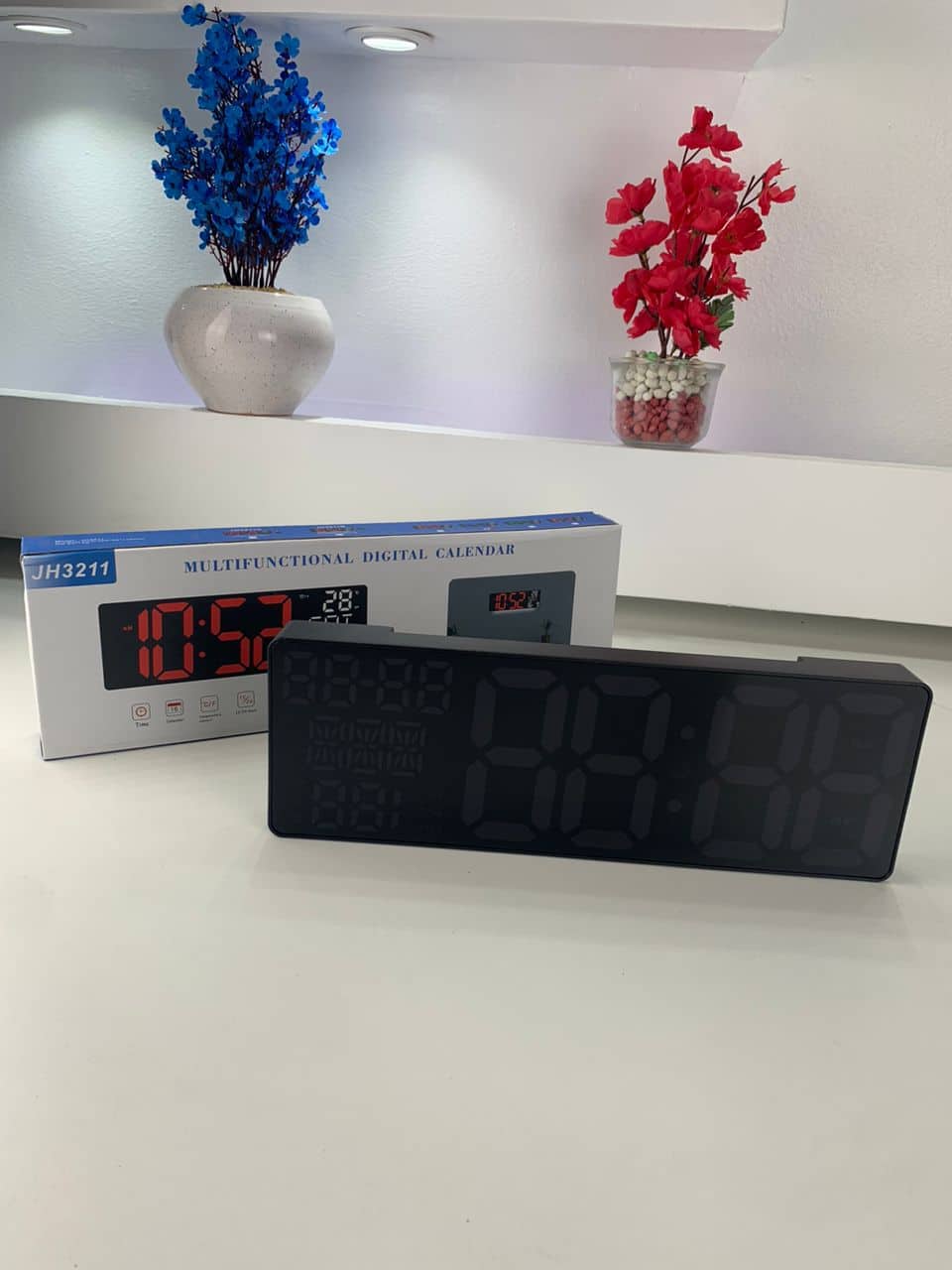 Horloge Numérique Murale et Table LED à Éclairage Bleu Inférieur – ساعة رقمية للحائط و المكتب بإضاءة سفلية زرقاء - Électronique - صورة 8