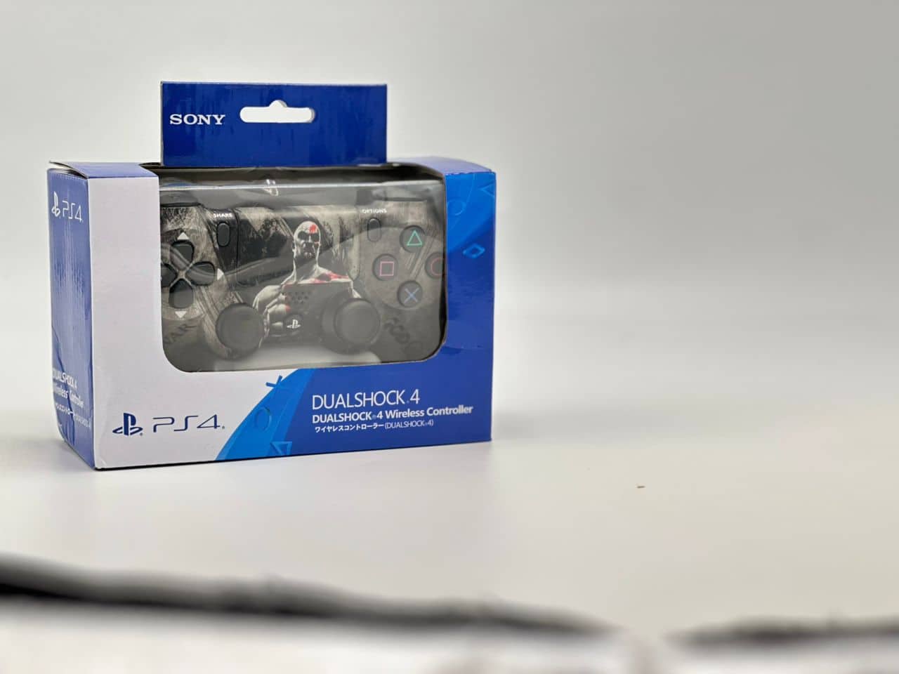 SONY DualShock Manette PS4 Sans Fil, Batterie Rechargeable (High Copy) – Edition God of War - Jouet & Gaming - صورة 6