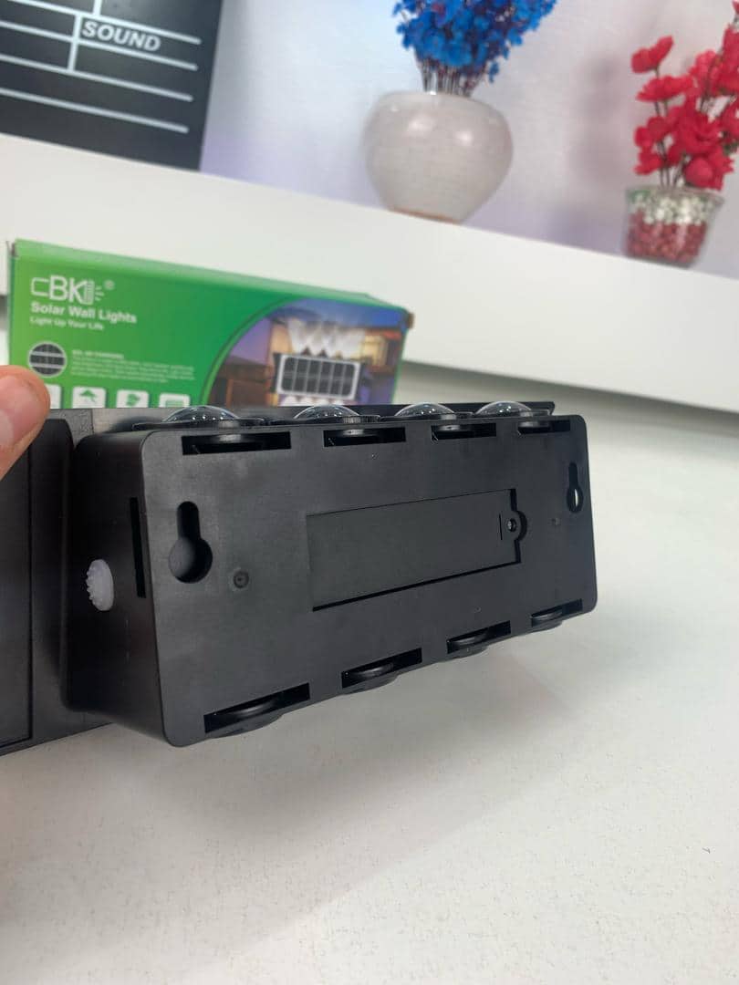 Projecteur Solaire Étanche IP65 pour Jardin et Terrasse - ضوء جداري خارجي يعمل بالطاقة الشمسية مقاوم للماء - Électronique - صورة 9