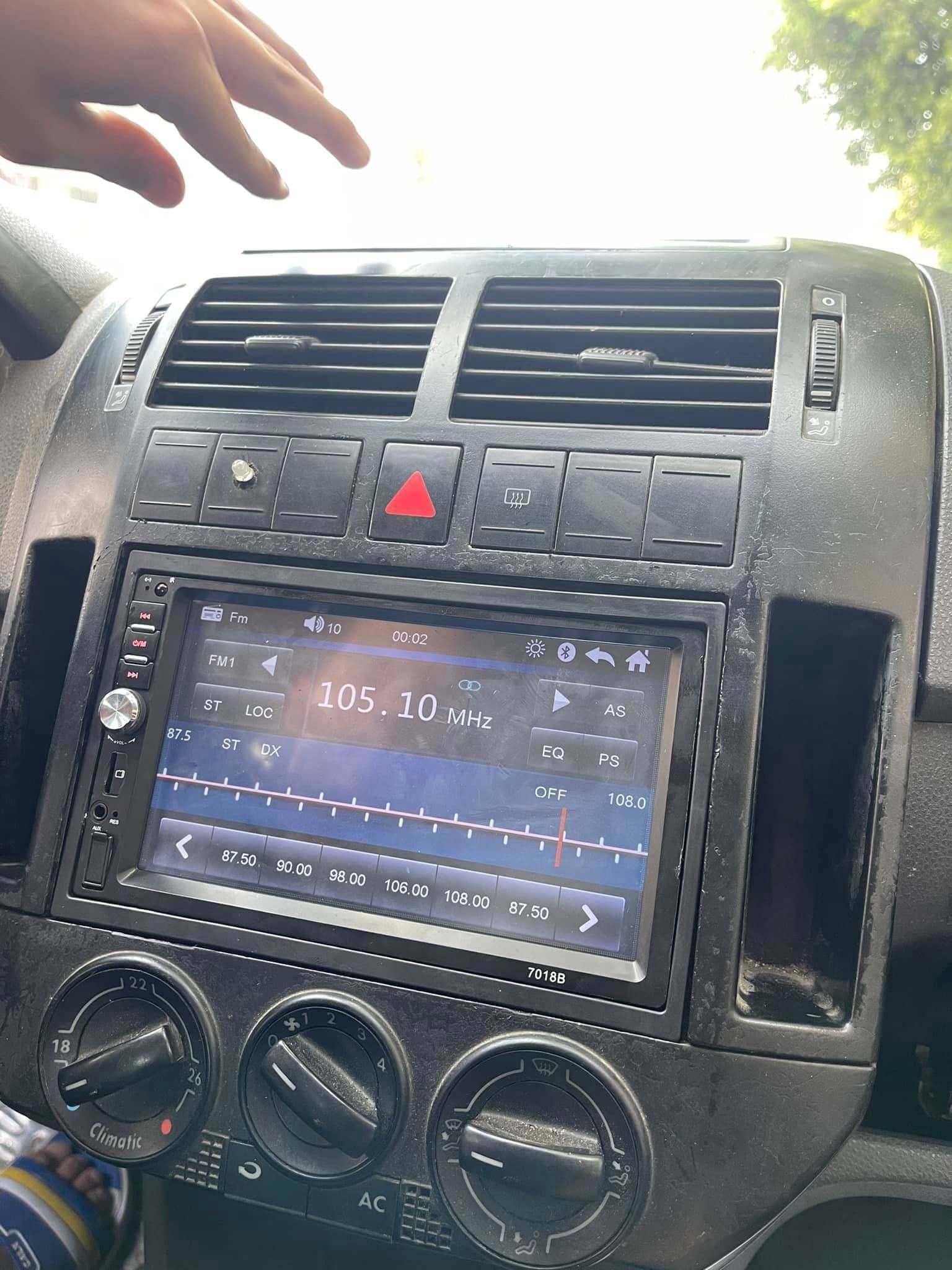 DVD Mp5 Auto-radio écran tactile 7 Pouce Bleutooth. USB AUX .CARD SD. Standard - Accessoires Auto/Moto - صورة 9