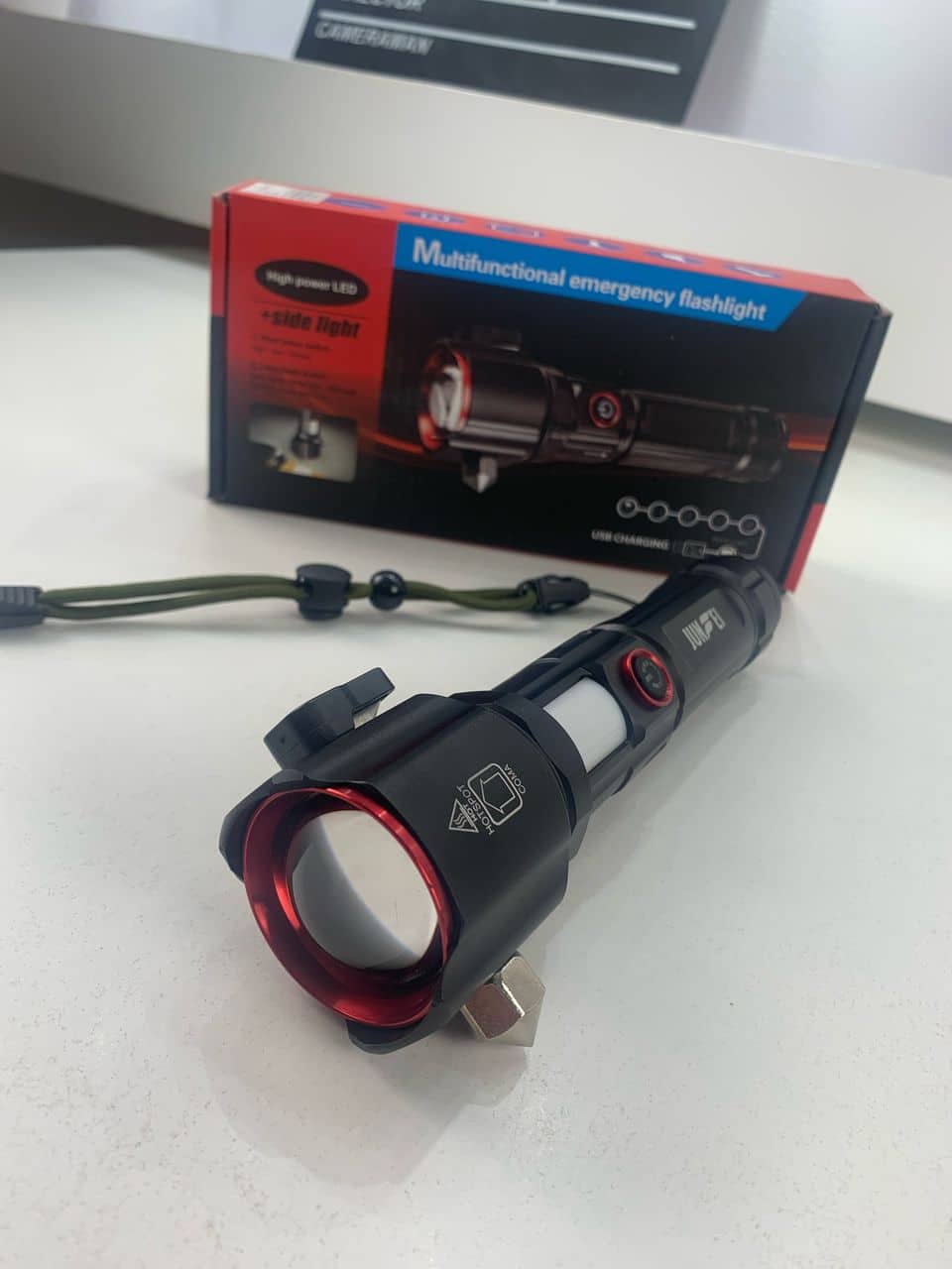 Lampe Torche Multifonctionnel LED Puissante Rechargeable par USB Avec PowerBank – طورش عالي السطوع - Camping et Randonnée - صورة 8
