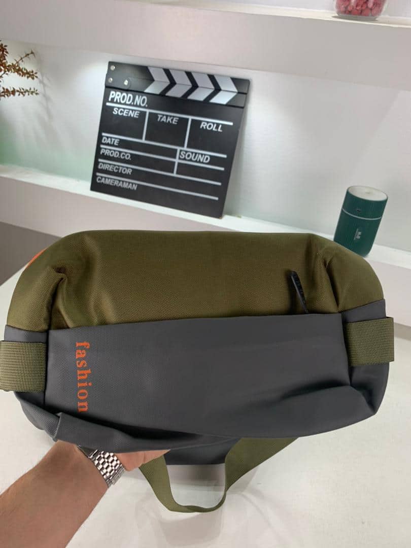 Sac de Poitrine Fashion pour hommes avec bandoulière LX067 – حقيبة أغراض حجم كبير - Sac à dos et Mode - صورة 13