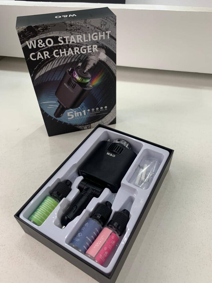Chargeur voiture rétractable 5 en 1 avec aromathérapie et lumière des étoiles – شاحن سريع للسيارة مع معطر - Accessoires Auto/Moto - صورة 8