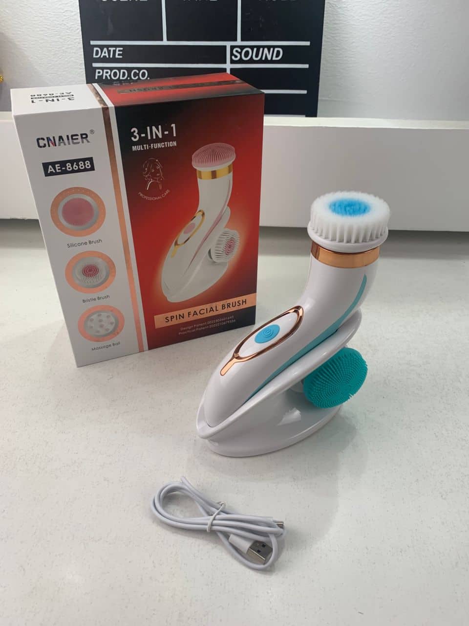 CNAIER Brosse Nettoyante Visage en Profondeur avec 3 embouts – جهاز تنظيف البشرة بعمق - Soins et Beauté - صورة 9