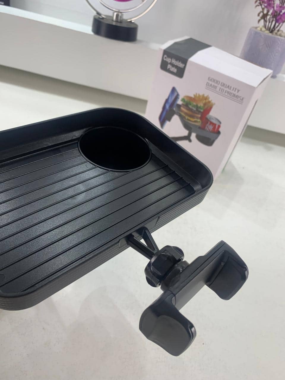 Plateau et Porte-Gobelet avec Support Téléphone pour Voiture – حامل مأكولات ومشروبات مع موضع للهاتف - Accessoires Auto/Moto - صورة 9