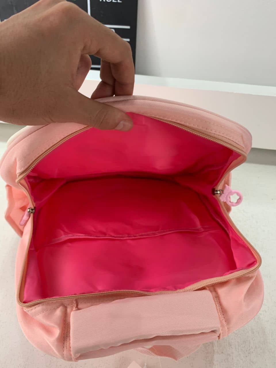 Sac à Dos Enfant Ludique avec Plusieurs Compartiment et un Peluche LM-5122 Rose – حقيبة ظهر للأطفال وردي - Sac à dos et Mode - صورة 8