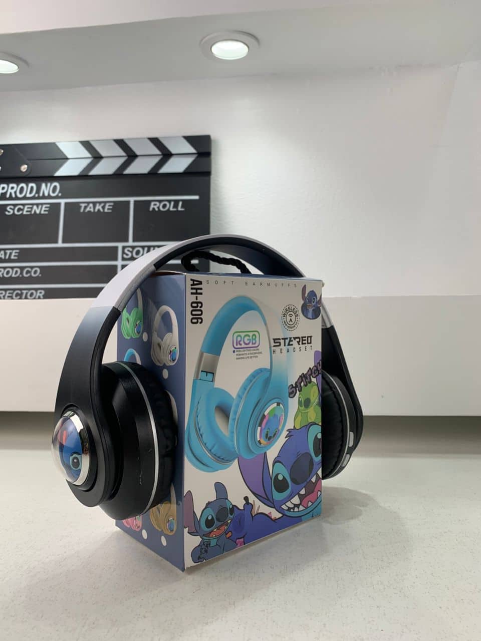Casque Audio Design Stitch pour Enfants avec Connexion Bluetooth, USB et Carte TF – سماعات رأس للأطفال ستيتش - Électronique - صورة 3