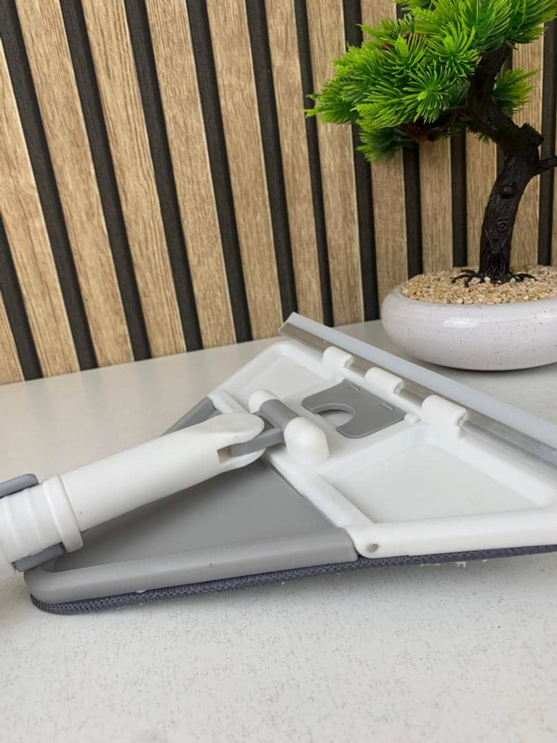 Vadrouille de Nettoyage avec Manche Long Pliable à 180° avec Grattoir – ممسحة من ميكروفيبر للتنظيف في أصعب المناطق - Maison - صورة 10