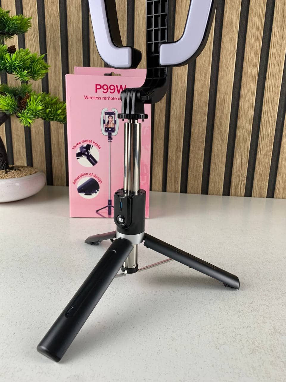 Perche à Selfie Extensible avec Support pour Téléphone et Lampe LED – عصا سيلفي مع إضاءة مدمجة ويد تحكم - Électronique - صورة 12