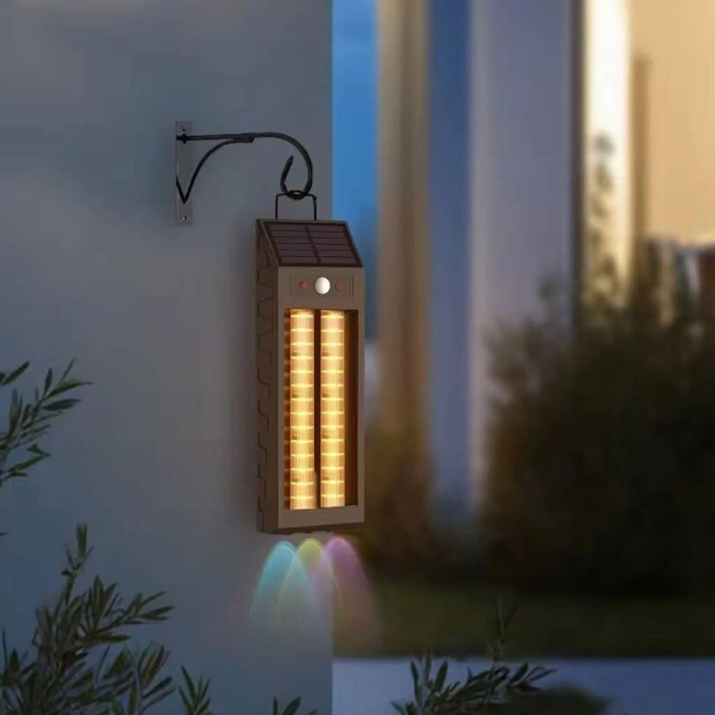 Lanterne Murale Solaire avec Lumière Colorées et Détecteur de Mouvements – مصباح خارجي يعمل بالطاقة الشمسية - Maison - صورة 5