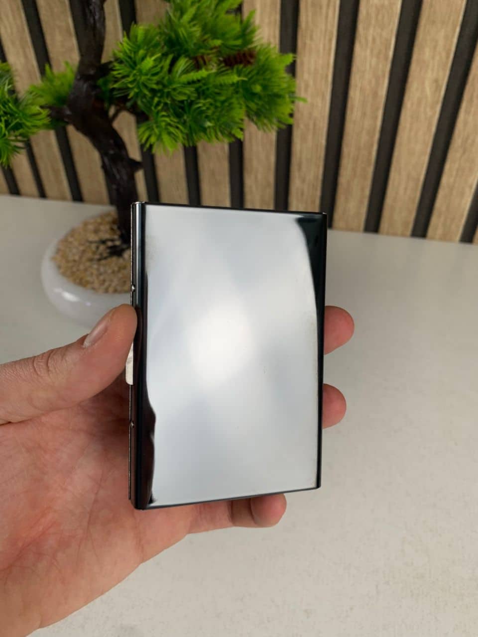 Étui portefeuille en acier noir avec protection RFID pour 6 cartes de crédit – محفظة بطاقات الإئتمان - Accessoires - صورة 9