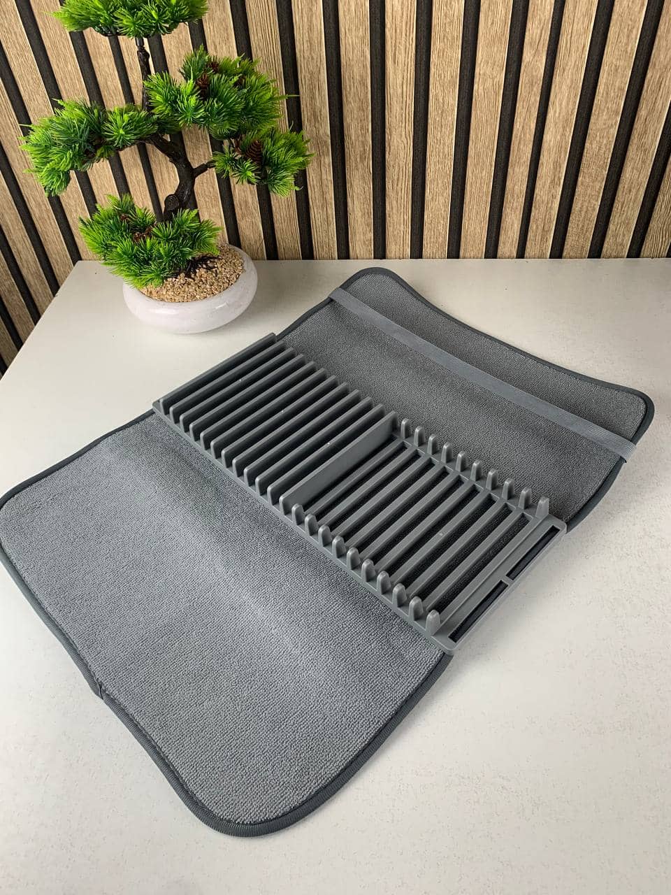 Serviette absorbant en fibres microscopiques avec une base amovible pour vaisselles – منشفة تنشيف و تجفيف الأواني - Cuisine - صورة 8