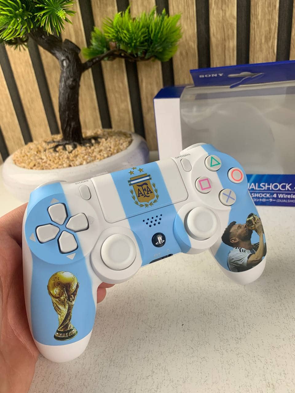 SONY DualShock Manette PS4 Sans Fil, Batterie Rechargeable (High Copy) – Edition Argentina - Jouet & Gaming - صورة 5
