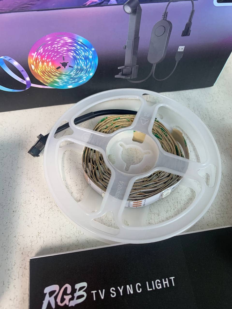 Rétroéclairage LED RGBIC dynamique avec Synchronisation intelligente des couleurs - شريط إضاءة تفاعلية - Électronique - صورة 5