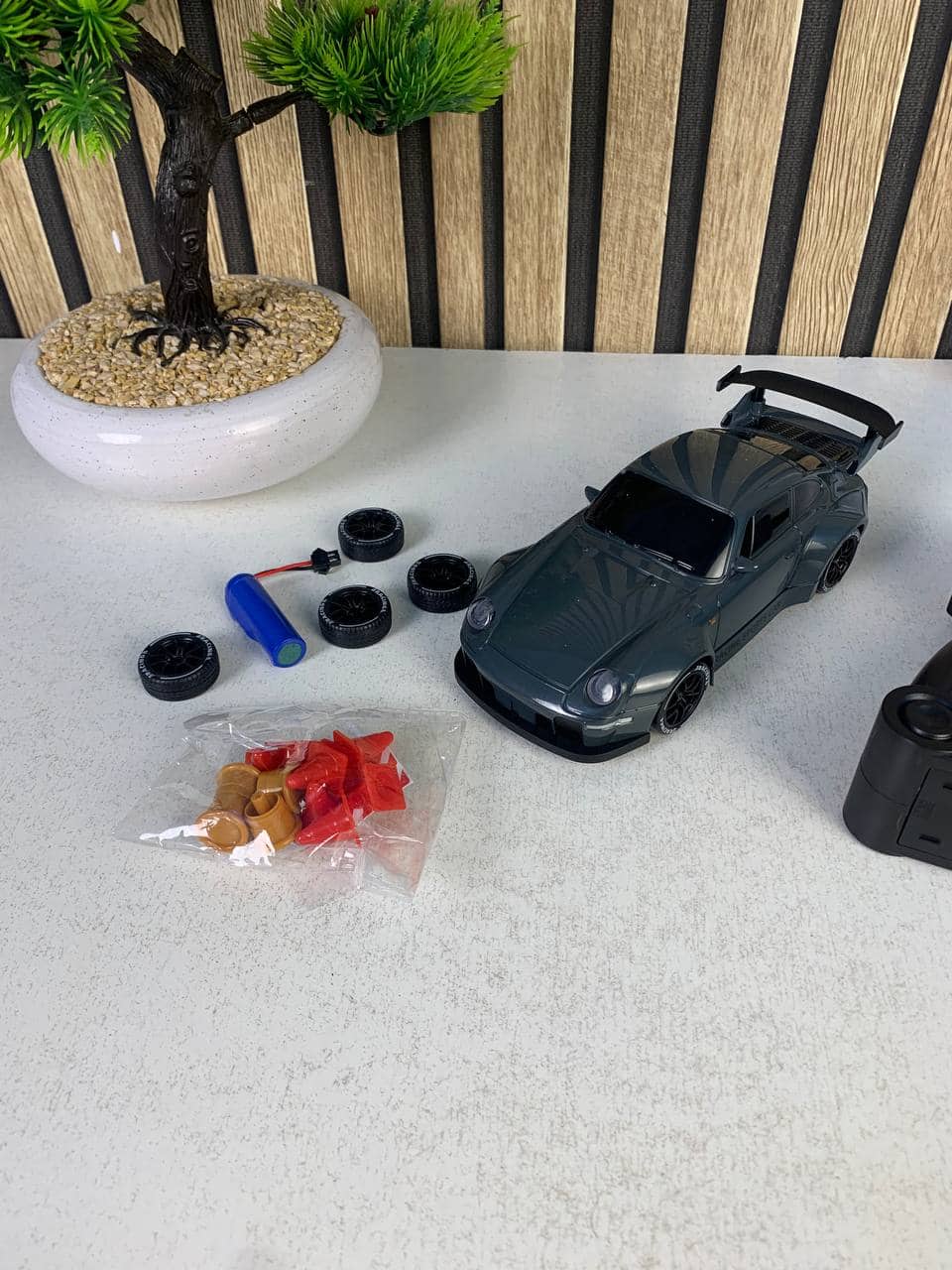 Voiture de Course RC Drift Haute Performance avec Télécommande - سيارة سباق ودرِفت احترافية بجهاز تحكم عن بعد - Jouet & Gaming - صورة 12