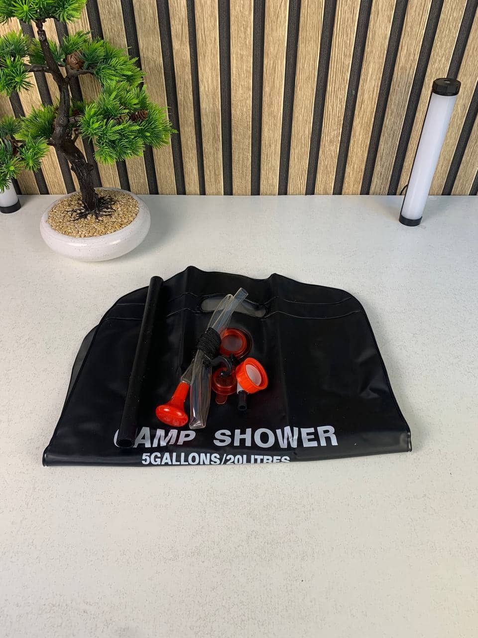 Sac de douche solaire avec pommeau de douche interchangeable 20L - حقيبة الاستحمام الشمسية المحمولة سعة 20 لتر - Camping et Randonnée - صورة 9
