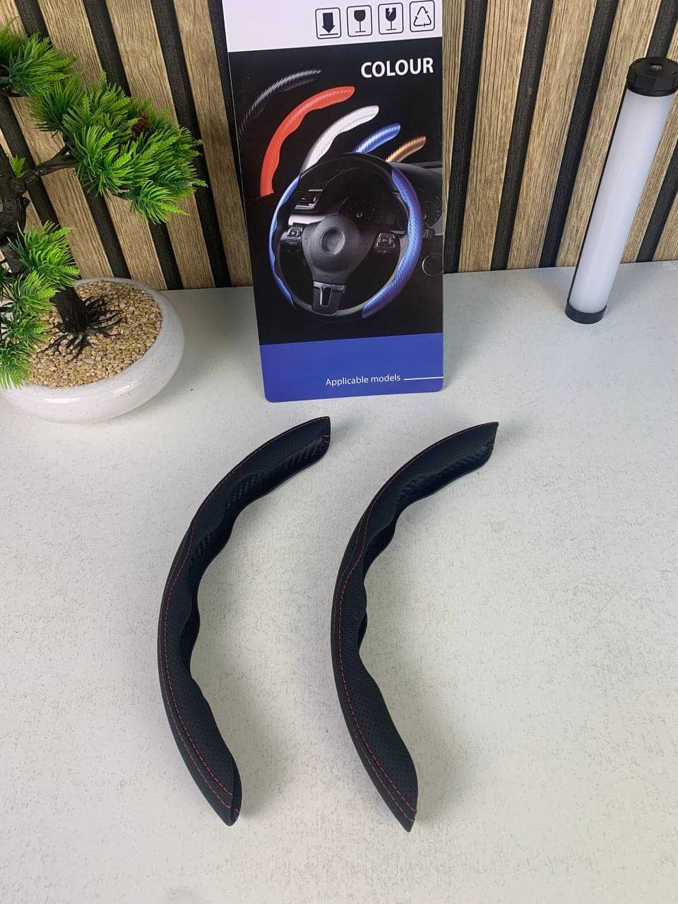 Protections de Volant Sportives en Simili Cuir 2Pcs - أغطية مقود السيارة الرياضية من الجلد - Accessoires Auto/Moto - صورة 6