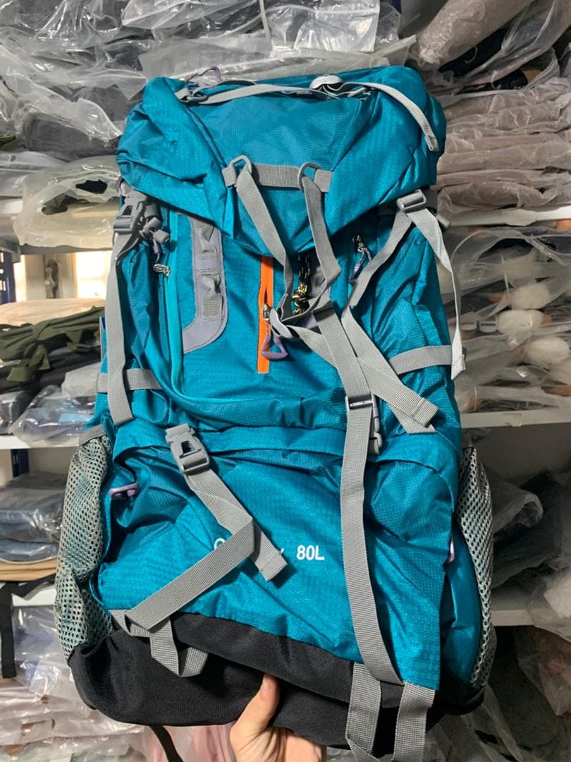 Sac à dos randonnée professionnel 80 L étanche, système de soutien dorsal léger - Camping et Randonnée - صورة حقيقية 5