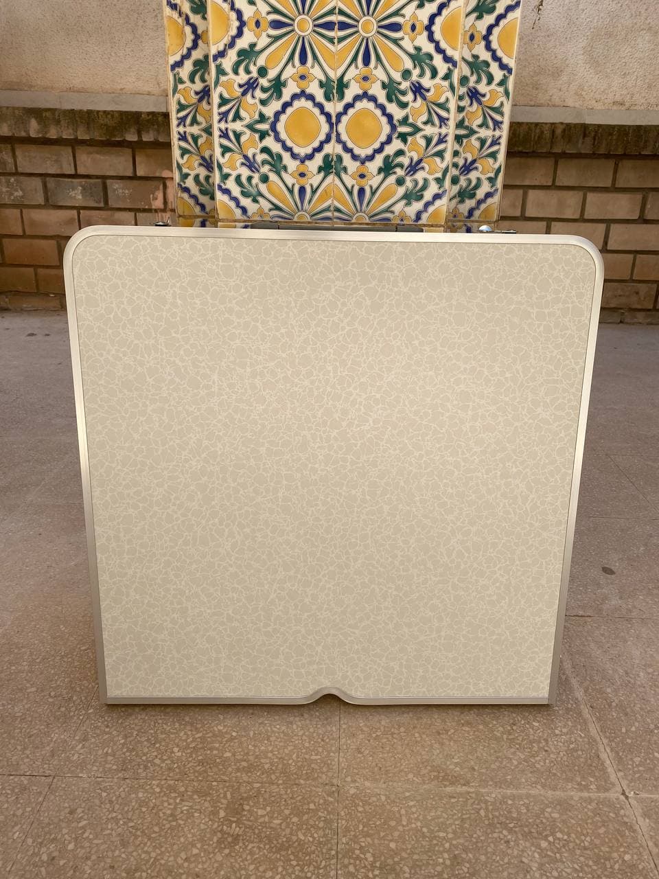 Table pliante valise Portable en métal aluminium 120 x 60 x 70 cm - Camping et Randonnée - صورة حقيقية 6