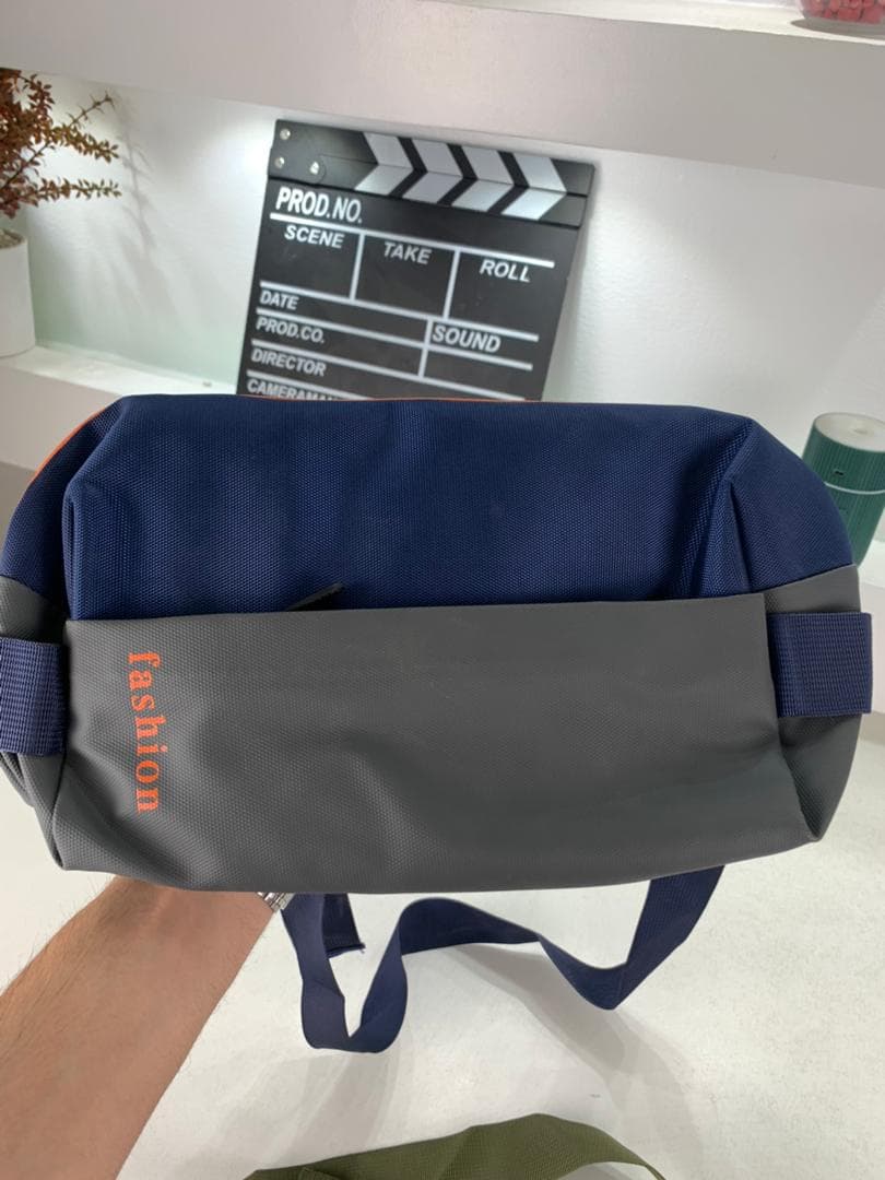 Sac de Poitrine Fashion pour hommes avec bandoulière LX067 – حقيبة أغراض حجم كبير - Sac à dos et Mode - صورة حقيقية 12