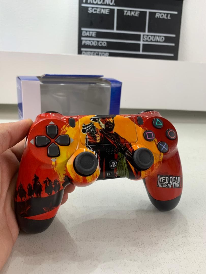 SONY DualShock Manette PS4 Sans Fil, Batterie Rechargeable (High Copy) – Edition Read Dead Redemption 2 - Jouet & Gaming - صورة حقيقية 4