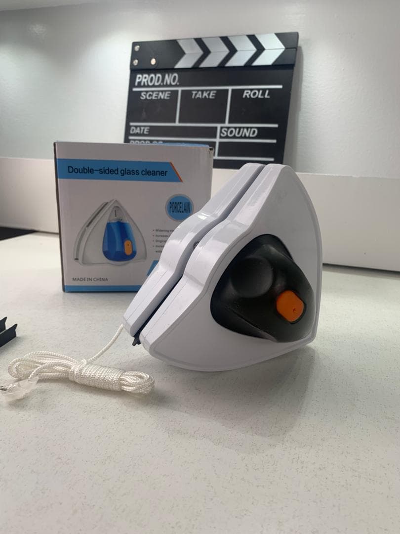 Nettoyeur Magnétique avec Injection de Liquide 3-8 mm – أداة مغناطيسية لتنظيف الزجاج الخارجي - Maison - صورة حقيقية 9