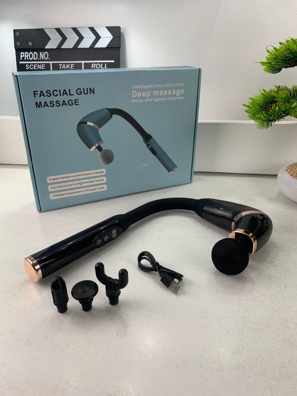 Pistolet de massage poignée allongée avec 4 têtes, 3 modes et 6 niveaux – جهاز تدليك الجسم - Soins et Beauté - صورة حقيقية 7