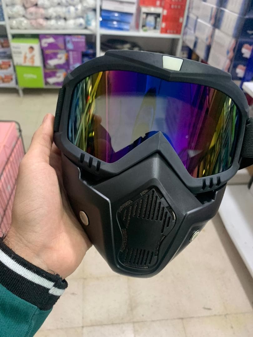 PACK Casque Moto avec Lunettes Amovibles + Gants Anti-dérapants avec conception d’amortissement - Accessoires Auto/Moto - صورة حقيقية 10