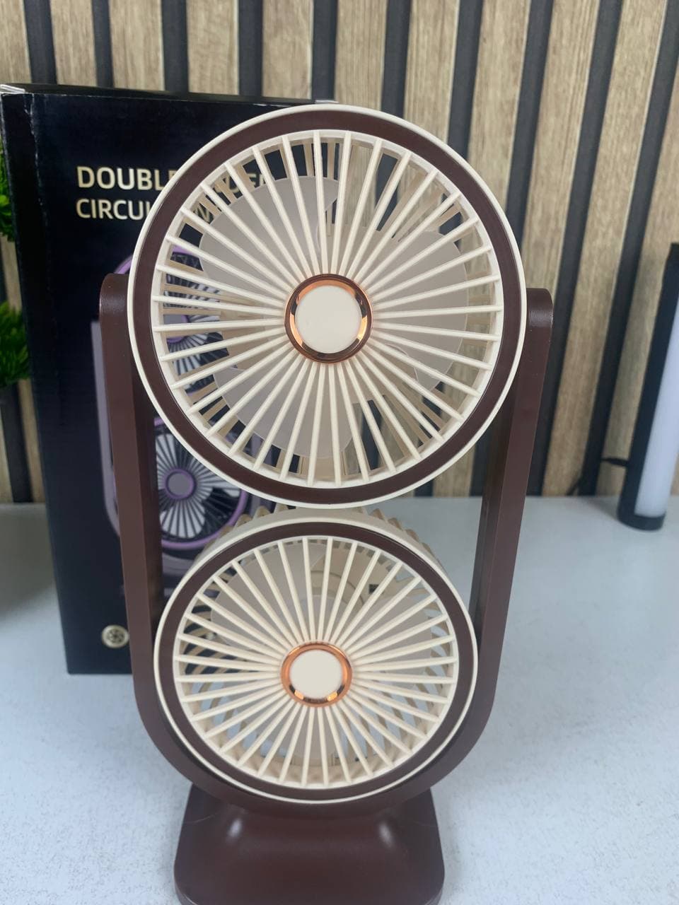 Ventilateur de Bureau Double Tête Rechargeable USB - مروحة المكتب المكتبية المزدوجة بـ 3 سرعات - Vacance & Loisir - صورة حقيقية 11