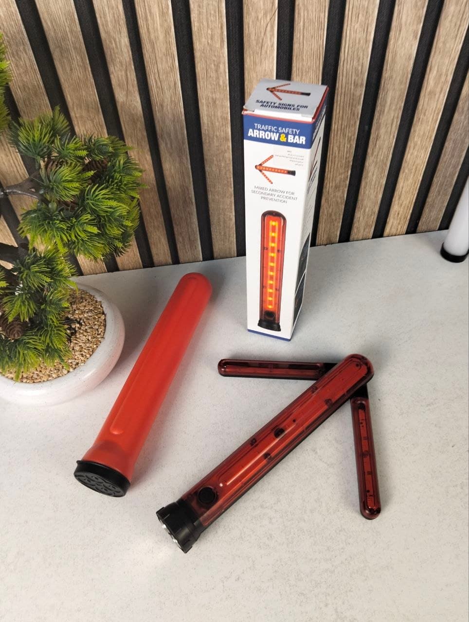Bâton de Signalisation Routière LED Étanche et Réglable avec Base Magnétique - عصا الإشارة الضوئية لتنظيم المرور والسلامة الطرقية - Accessoires Auto/Moto - صورة حقيقية 15