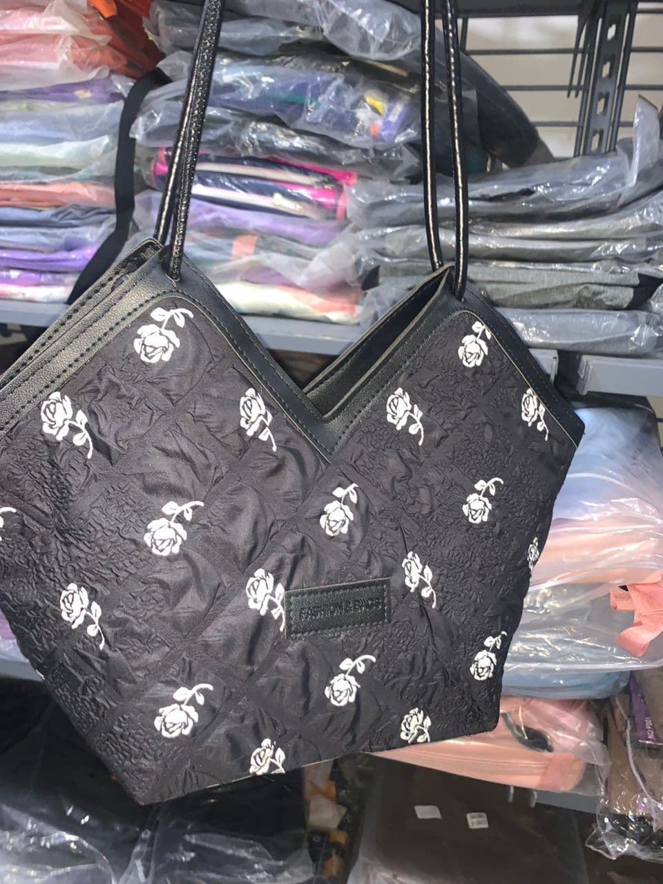 Sac à main pour femme motif a fleur - Sac à dos et Mode - صورة حقيقية 10