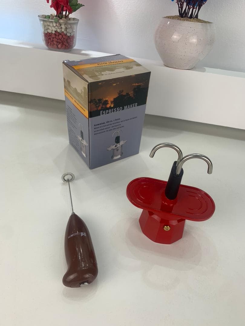 Cafetière 2 Tasses avec 2 Fontaines + Mousseur Électrique à Café – ماكينة تحضير القهوة 2 أكواب مع نافورتين + خلاط كهربائي للقهوة - Cuisine - صورة حقيقية 8