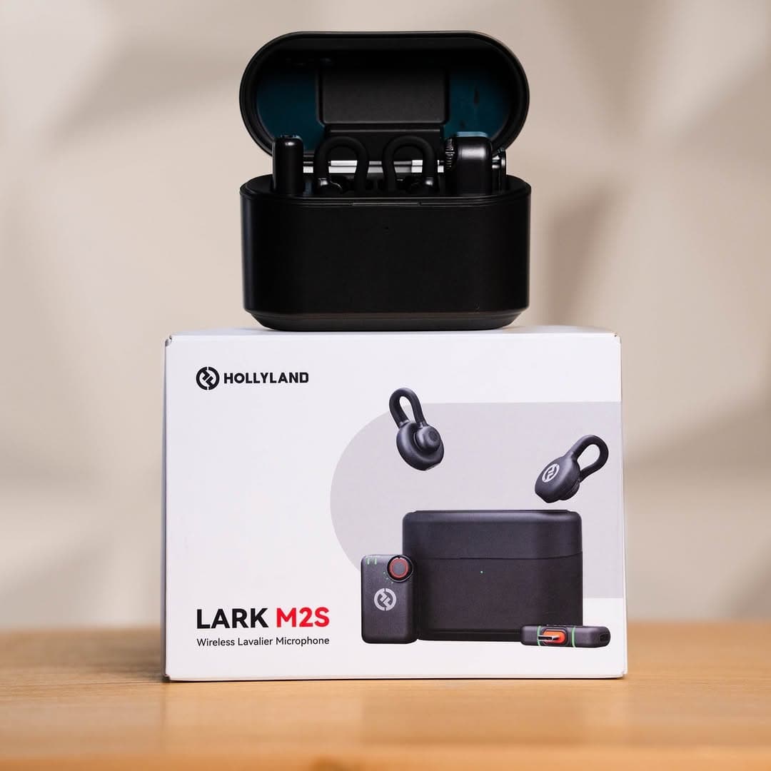 Microphone cravate sans fil Hollyland Lark M2S Combo (récepteur caméra + récepteur USB-C + câble Lightning) - Électronique - صورة حقيقية 11