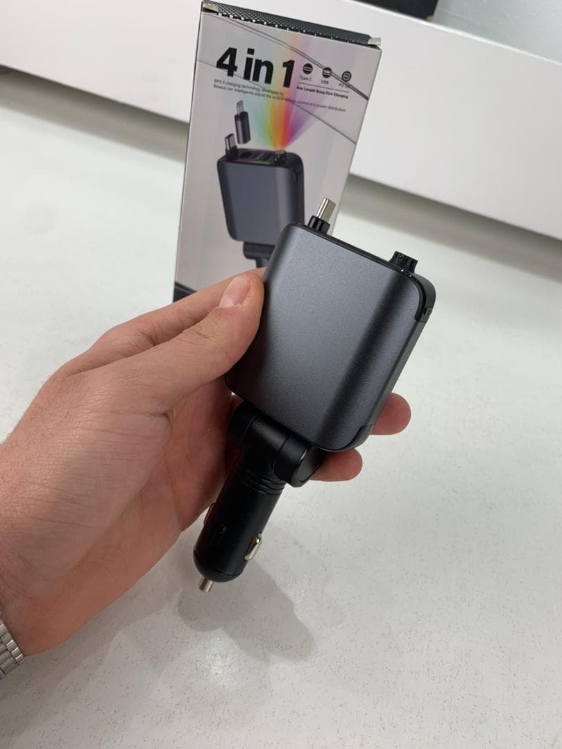 Chargeur Voiture 4en1 Rétractable 120W avec toit Starlight pour téléphones iOS et Android- شاحن سيارة متعدد المنافذ - Accessoires Auto/Moto - صورة حقيقية 10