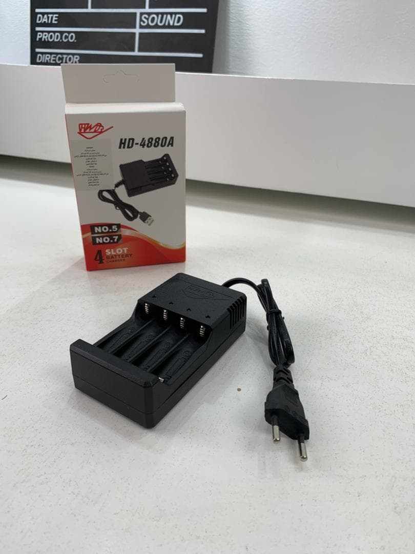 Chargeur de batterie pour piles AAA/AAA 1.2 V – شاحن بطاريات - Électronique - صورة حقيقية 5