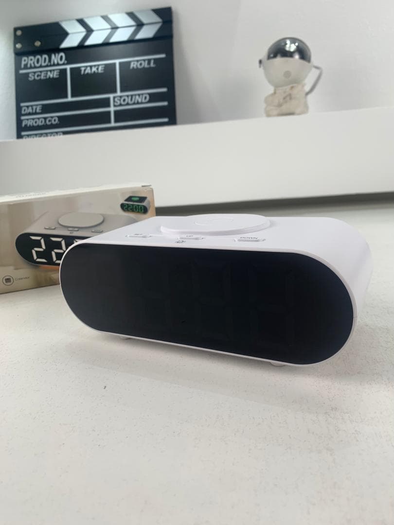 Horloge numérique LED et Chargeur Sans Fil GH9000 – ساعة منبه وشاحن لاسلكي - Électronique - صورة حقيقية 8