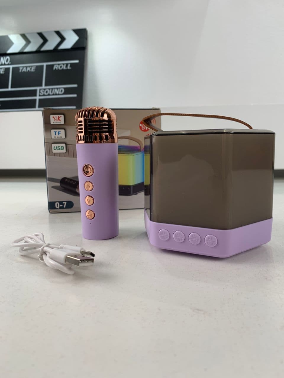 Enceinte Karaoké avec éclairage RVB et microphones sans fil – مكبر صوت كاريوكي - Électronique - صورة حقيقية 8