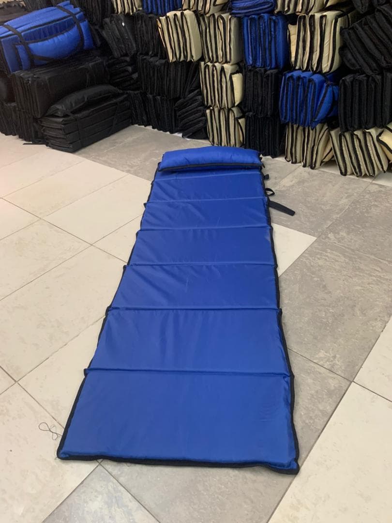 Matelas de Camping Pliable Facile à Transporter 185 x 65 cm – فرشة تخييم قابلة للطي - Camping et Randonnée - صورة حقيقية 9