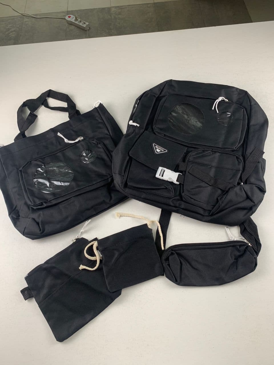 Ensemble de sacs d’école Kawai pour adolescents 5Pcs Guiyu V2 Noir – محفظة 5 قطع كاواي أسود - Sac à dos et Mode - صورة حقيقية 4