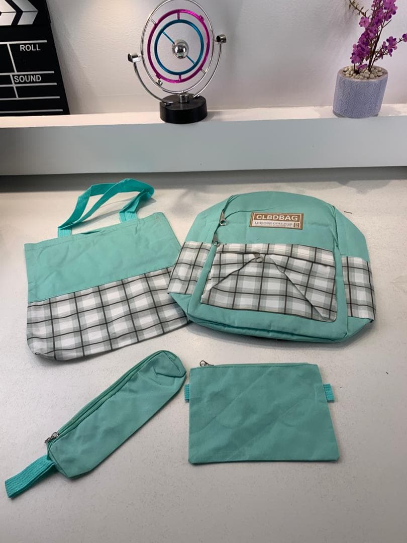 Ensemble de sacs d’école Kawai pour adolescents 4Pcs CLBD V4 Vert – محفظة 4 قطع كاواي أخضر - Sac à dos et Mode - صورة حقيقية 6