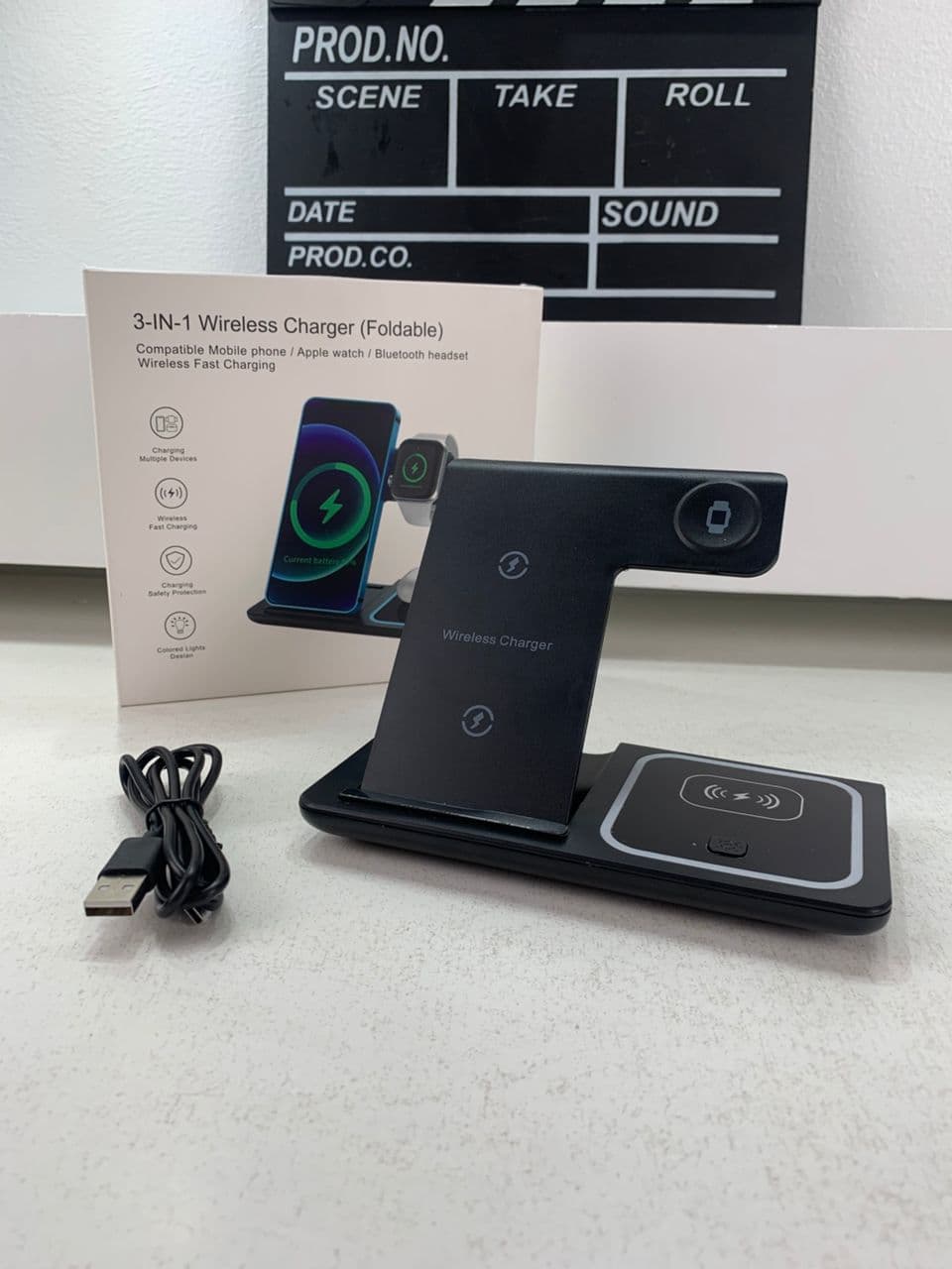 Station de charge sans fil 3 en 1 pour smartphones et appareils électroniques – شاحن لاسلكي للهاتف و الأجهزة الإلكترونية - Électronique - صورة حقيقية 5