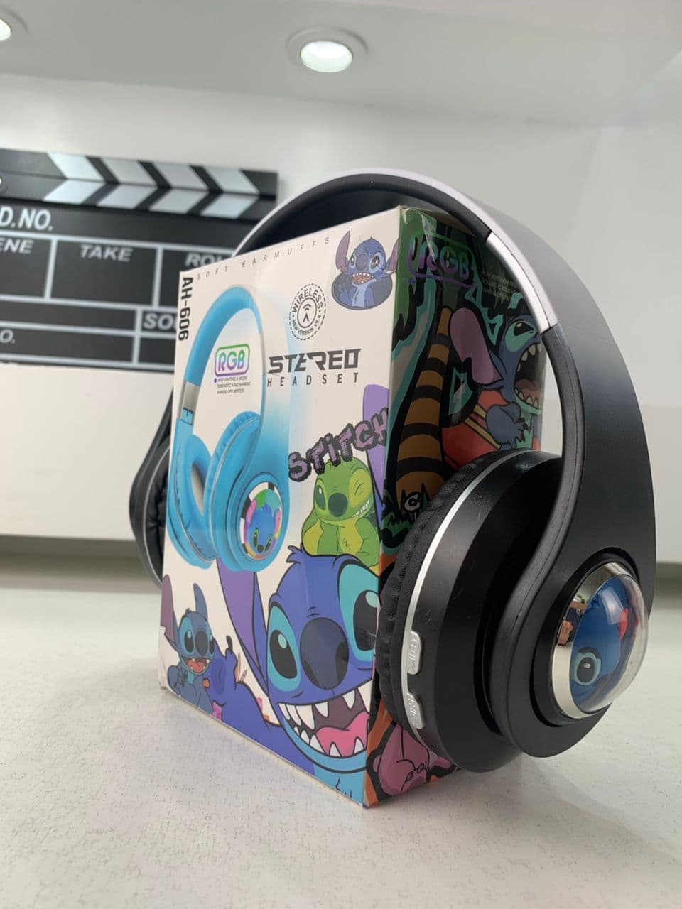 Casque Audio Design Stitch pour Enfants avec Connexion Bluetooth, USB et Carte TF – سماعات رأس للأطفال ستيتش - Électronique - صورة حقيقية 5