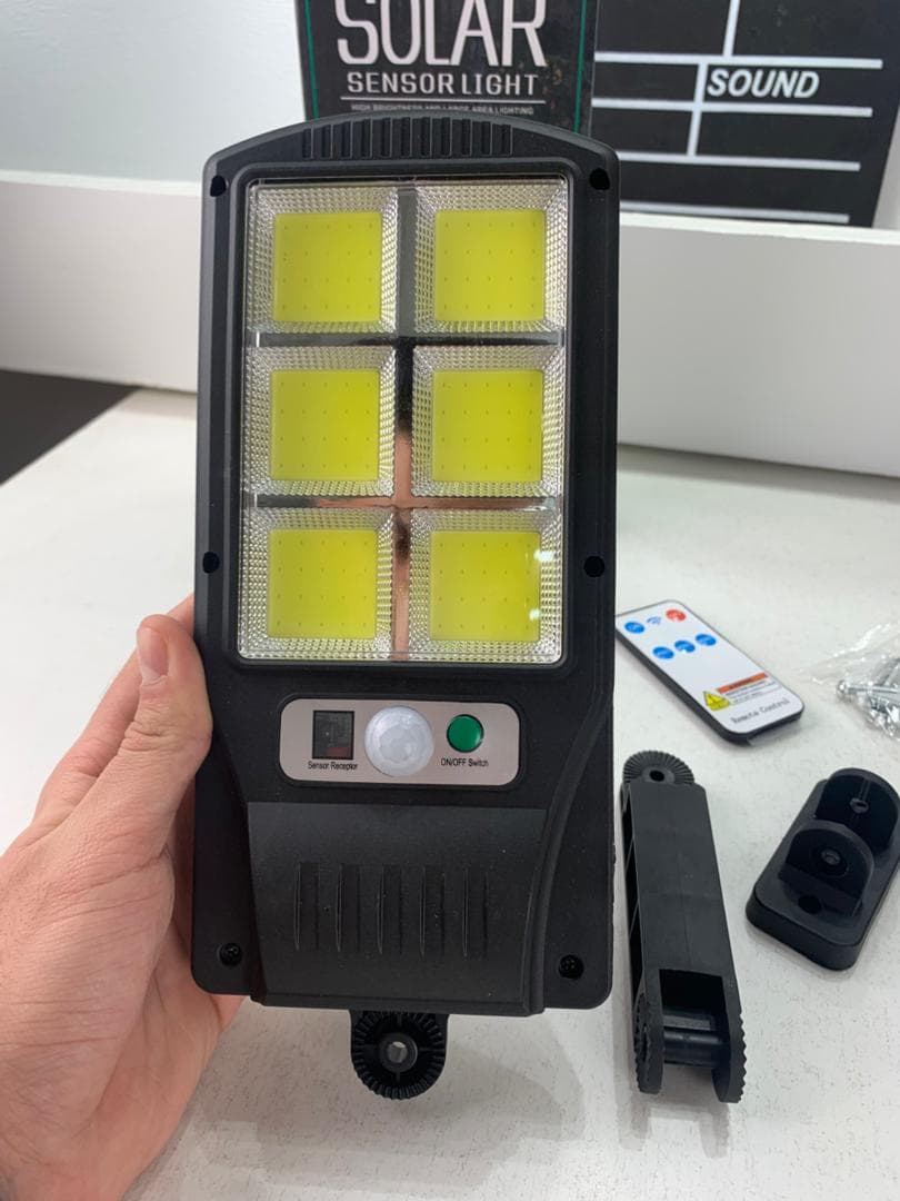 Lampadaires solaires à LED d’extérieur avec détecteur de mouvements – مصباح خارجي يعمل بالطاقة الشمسية - Électronique - صورة حقيقية 8